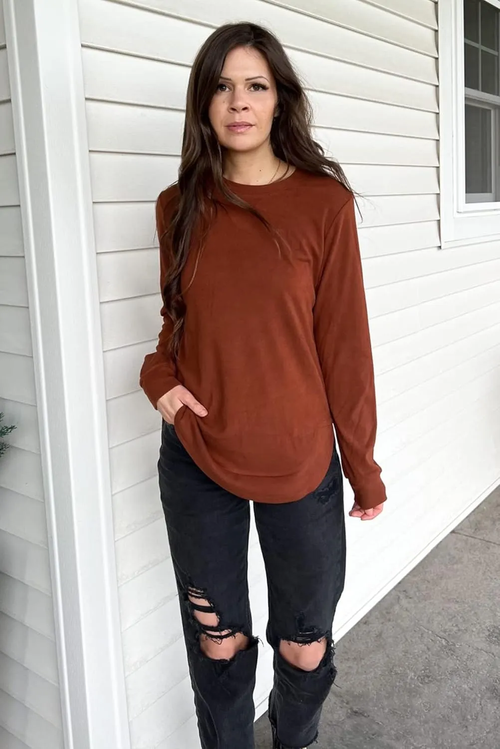 OFEEFAN Womens Sweatshirt Crewneck Long Sleeve Shirts High Low Tops Curved Hem