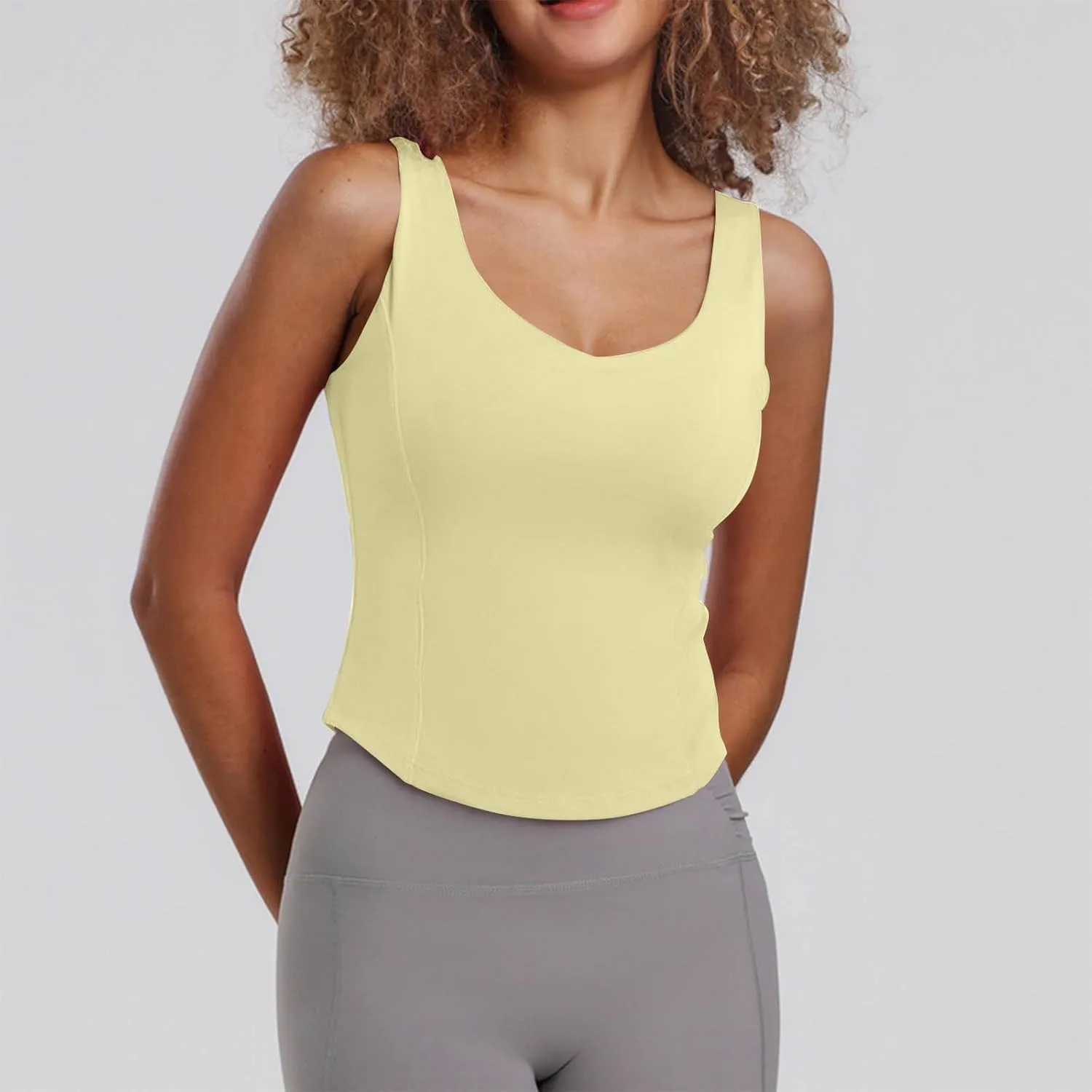 Tank Top with Built in Bra Women's 2025 Summer Workout Tanks U Neck Athletic Basic Comfy Undershirts for Lounge