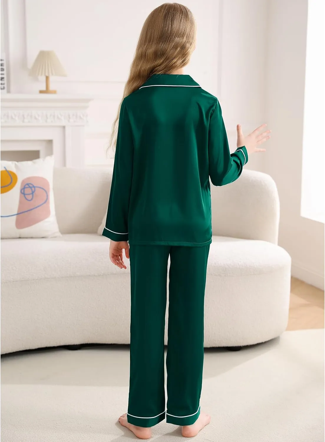 Veseacky Unisex Satin Pajamas Set Boys Girls Silk Pjs for Kids Long Sleeve 2 Piece Sleepwear Button-Down Nightwear(4-13T)