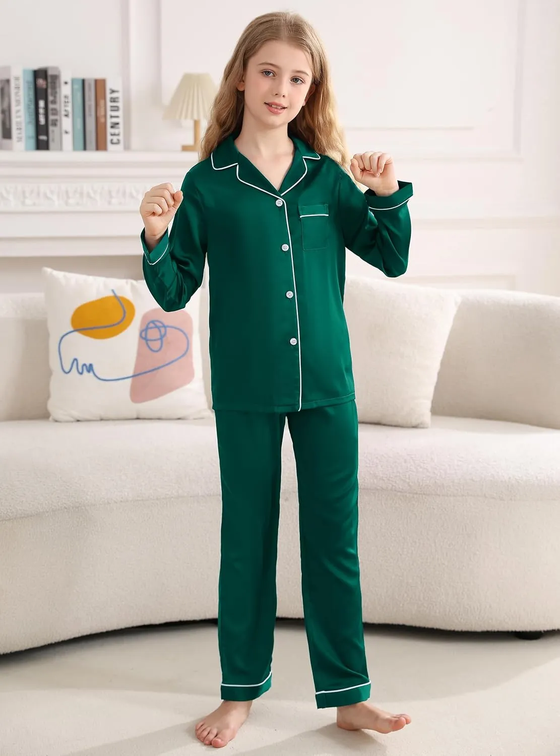 Veseacky Unisex Satin Pajamas Set Boys Girls Silk Pjs for Kids Long Sleeve 2 Piece Sleepwear Button-Down Nightwear(4-13T)