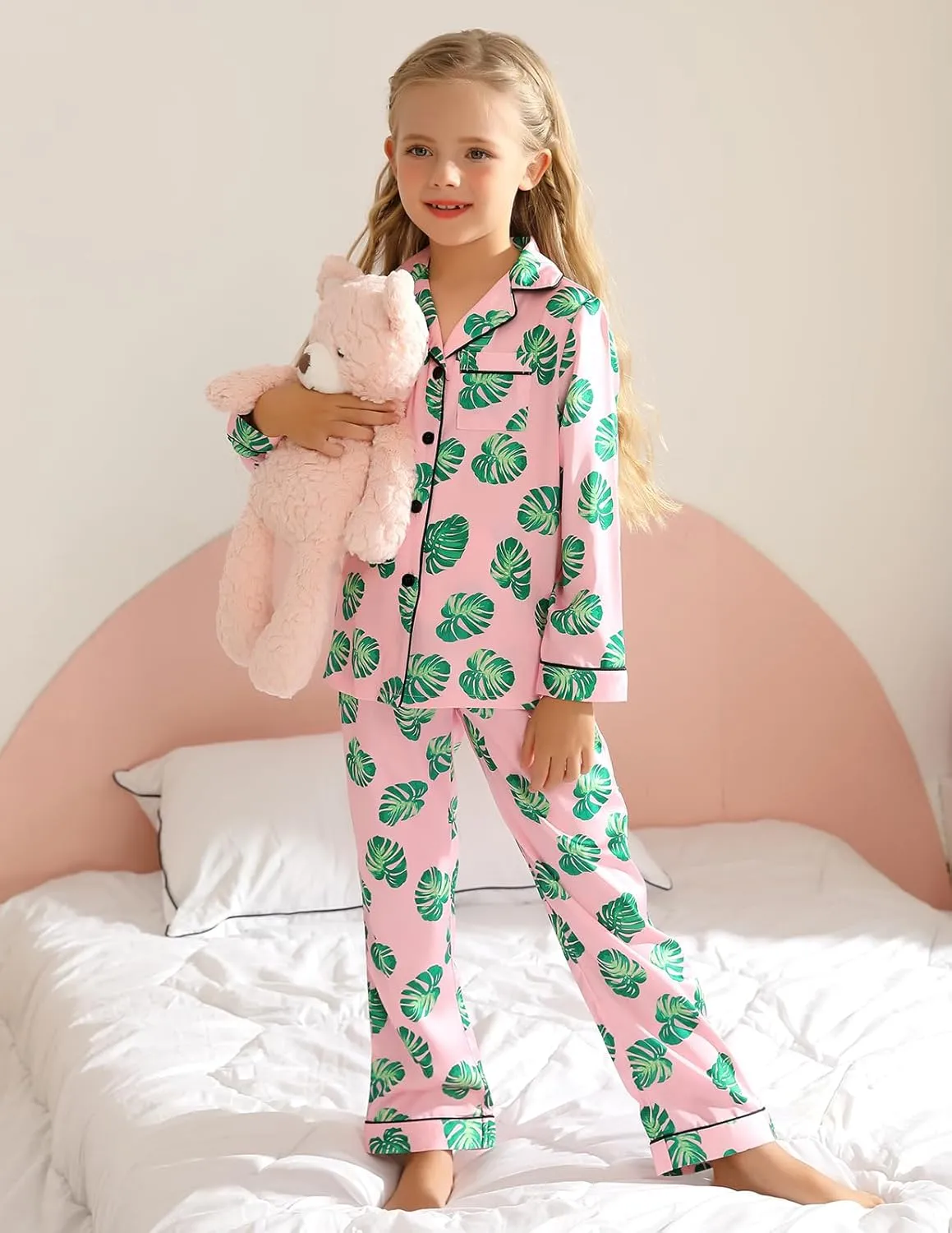Veseacky Unisex Satin Pajamas Set Boys Girls Silk Pjs for Kids Long Sleeve 2 Piece Sleepwear Button-Down Nightwear(4-13T)